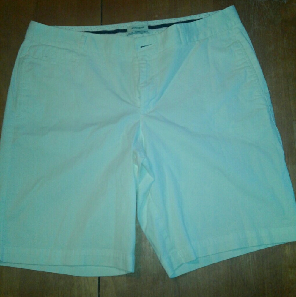 White womens cargo shorts